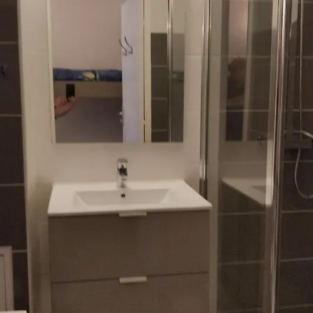 Apartment Rdj Terrasse Piscine Sur *